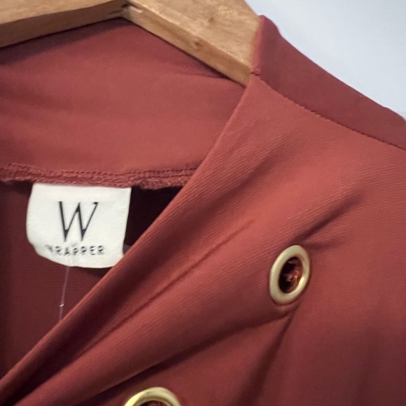 Wrapper sleeveless blouse - Picture 2 of 4